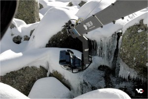 GRUA EN NIEVE PLANO CORTO